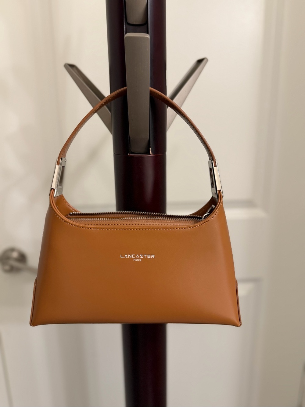 Small Suave Ace baguette bag – Lancaster Paris